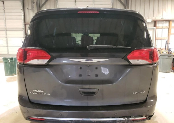 Chrysler Pacifica cena 45900 przebieg: 132395, rok produkcji 2018 z Olesno małe 67